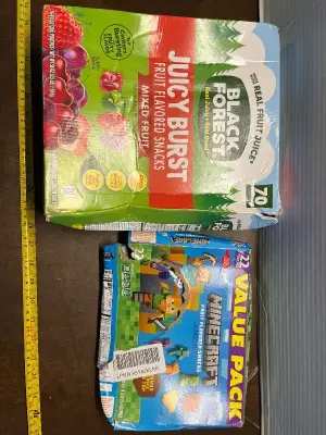 70ct juicy burst fruit snacks exp02/26 & 22ct opened minecraft fruit snacks 9/26
