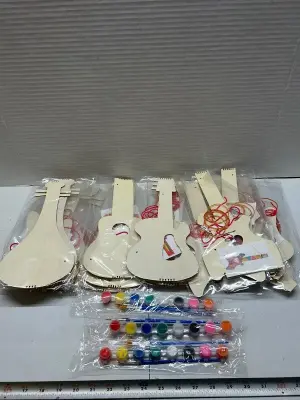 DIY wood guitar crafts (20ct)