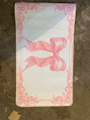 pink bow mat