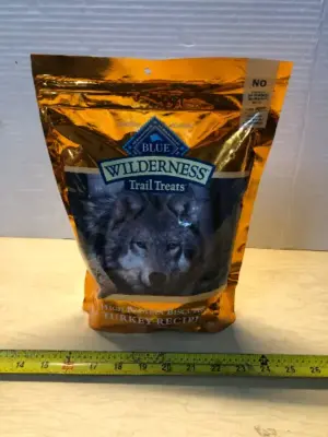 24oz blue wilderness dog treats exp:4/20/26