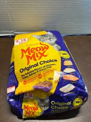 2ct meow mix exp 04/27