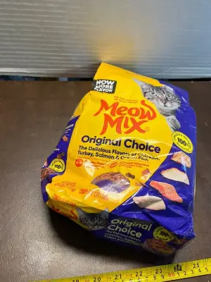 meow mix 3.15lb exp 05/27