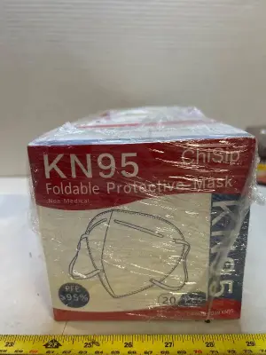 3 foldable protective masks