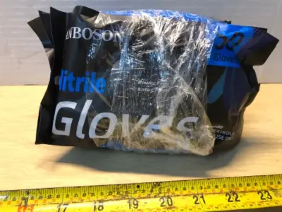 2 packs nitrile gloves 50 gloves each
