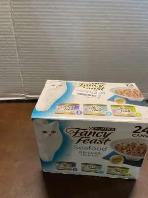 fancy feast 24 cans exp 03/26