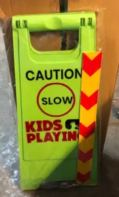 2pc caution kids playing sign
