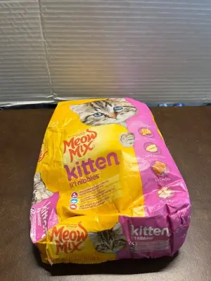 kitten meow mix exp02/26