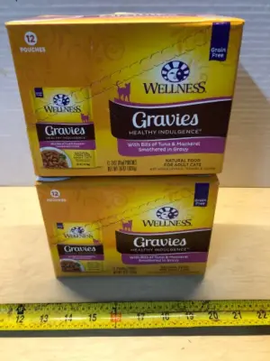 2 boxes 12 pouches each gravies cat food exp:6/12/26