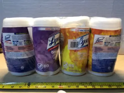 4 tubs Lysol wipes