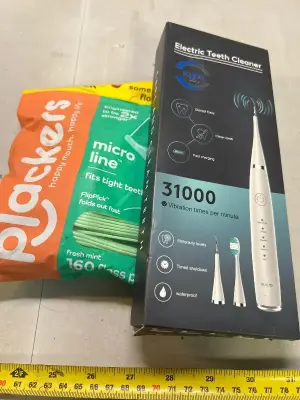 dental flossers and electric teeth cleaner
