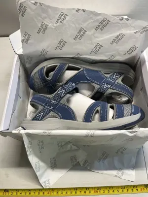 9.5 women’s shoes