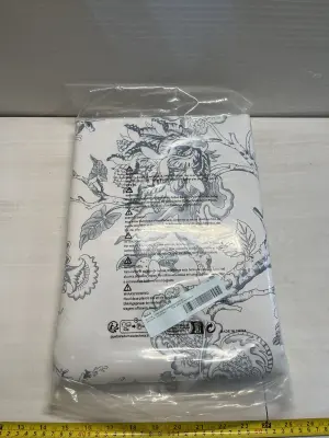 curtain panels (unknown size)