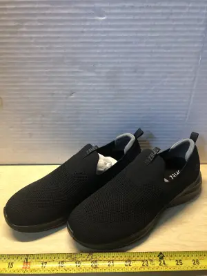 Spiez black shoes size 9