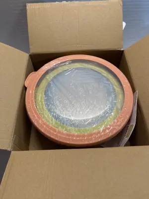 Tupperware with lids