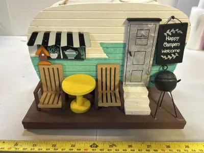 hangable camper decor