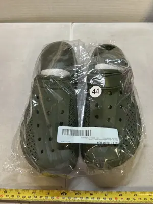 10-10.5 mens shoes