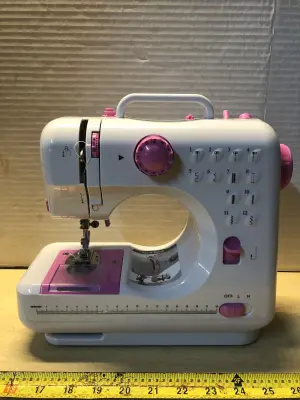 Acooss 12 stitch sewing machine works