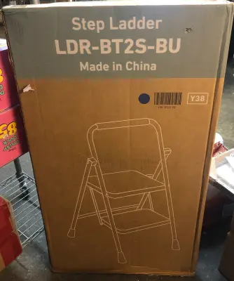 Foldable step ladder