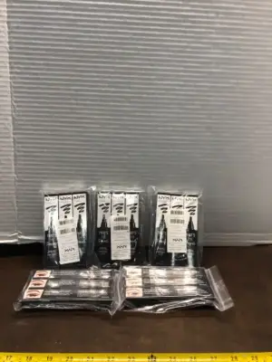 15 ct NYX eyeliner