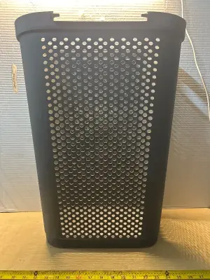 Laundry basket ( missing lid )