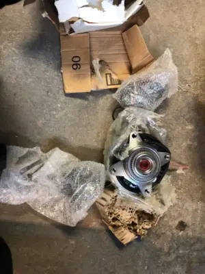 Wheel hub bearing assembly compatible with f-150 4wd