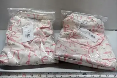 Size S and XL women’s pajamas