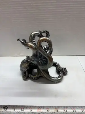 Octopus statue