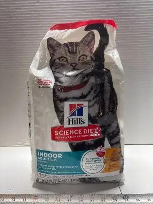 7lb Science hills indoor adult cat food exp:04/27
