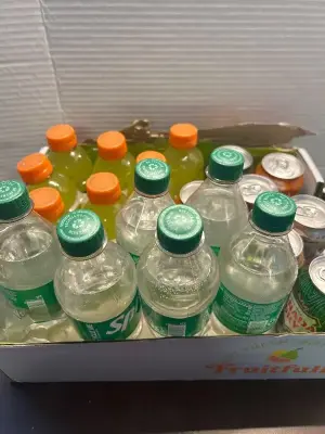 6 ct bottled sprite 7 canned drinks 7 mini gatorade