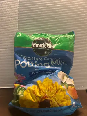 8 quartz moisture control potting mix