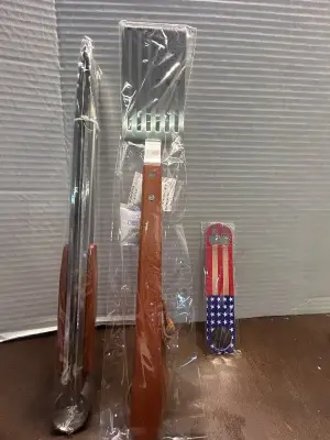 american flag style barbecue tool set