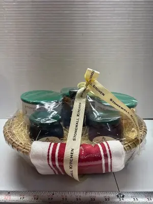 Pancake and syrup set