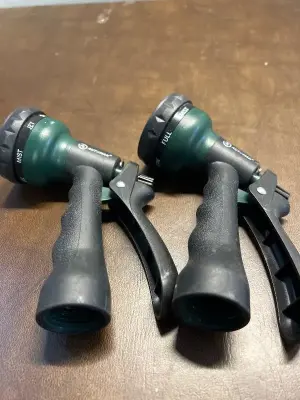 2 hose heads