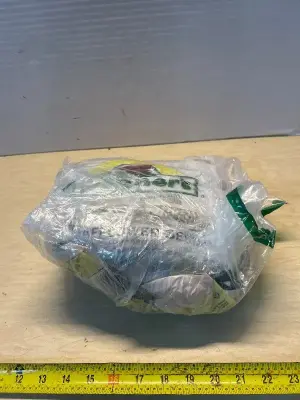 Safflower seeds (1/2 full)