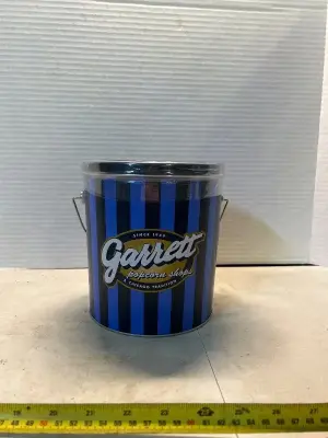 sealed tub of chicago garrett popcorn tin