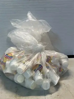 lot of half n half 1 serving cups