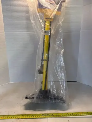 Bicycle pump with gauge