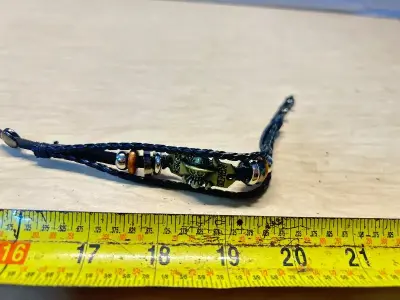 “One piece” bracelet