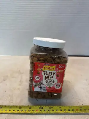 Purina friskies party mix dec-26