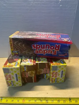 Fudge rounds(12ct)(exp:01/18/26) and nutty buddy cakes (40ct)(exp:01/24/26)