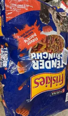 16pk Friskies tender crunchy cat food exp: 02/26