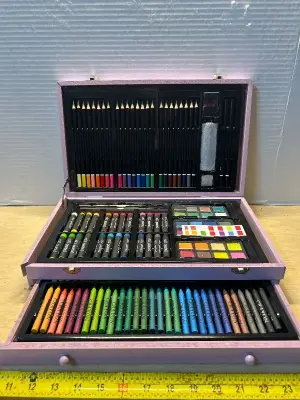 Wooden art box ( box is broken on side )