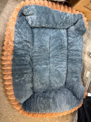 M/L Dog Bed