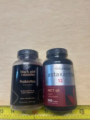 Women’s probiotic vitamins and astaxanthin MCT Oil dietary supplement