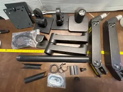 adjustable monitor mount kit (used & untested )