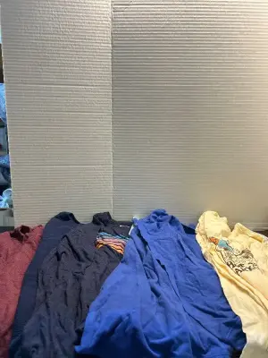 7 ct youth medium (8) long sleeve shirts