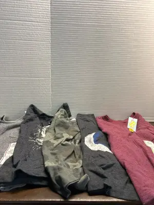 5 ct 2 xs (4/5) and 3 small (6/7) long sleeve shirts