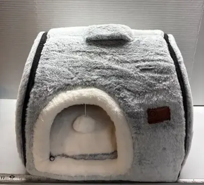 Small cat house