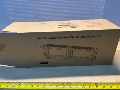 Wall mounted universal game case organizer (unchecked)