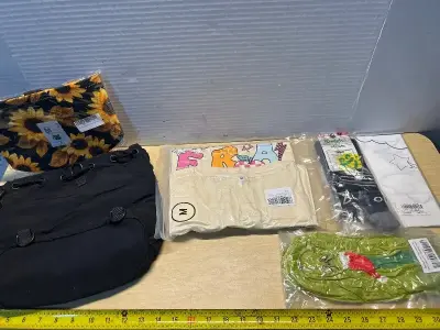 Bag, travel bag , grinch socks, shirt (M) and more